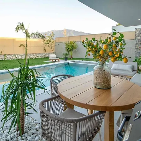 Viohouses 5- Luxury Private Korunakli Oezel Havuzlu