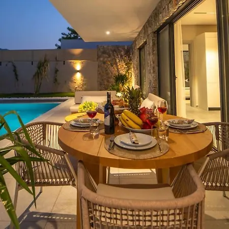 Villa Viohouses 5- Luxury Private Korunakli Oezel Havuzlu Fethiye