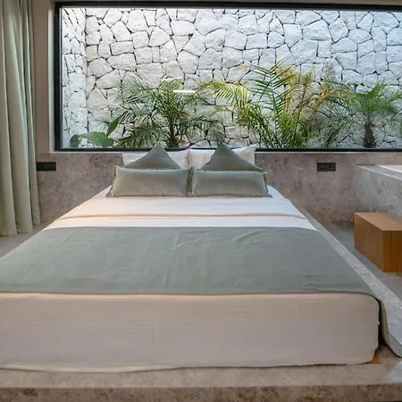 Villa Viohouses 5- Luxury Private Korunakli Oezel Havuzlu *
