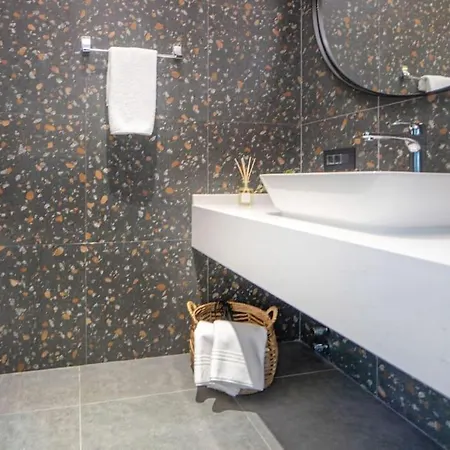 Villa Viohouses 5- Luxury Private Korunakli Oezel Havuzlu