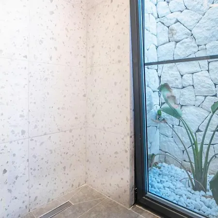 Villa Viohouses 5- Luxury Private Korunakli Oezel Havuzlu *
