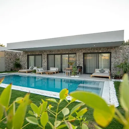 Viohouses 5- Luxury Private Korunakli Oezel Havuzlu *