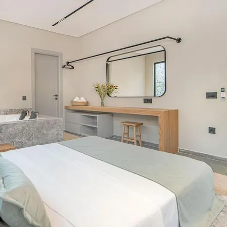Viohouses 5- Luxury Private Korunakli Oezel Havuzlu Vila *